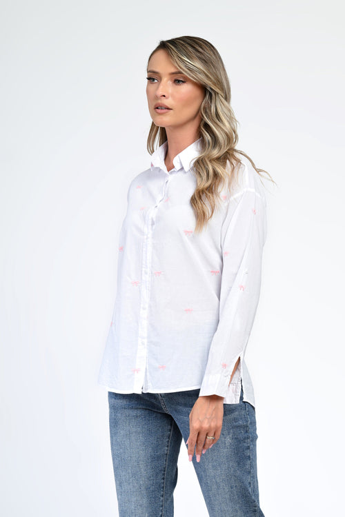 Cămașă damă albă din bumbac cu broderie roz – Aria Natalee Fashion