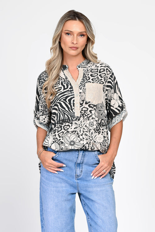Bluză oversized cu imprimeu animal print și motive florale
