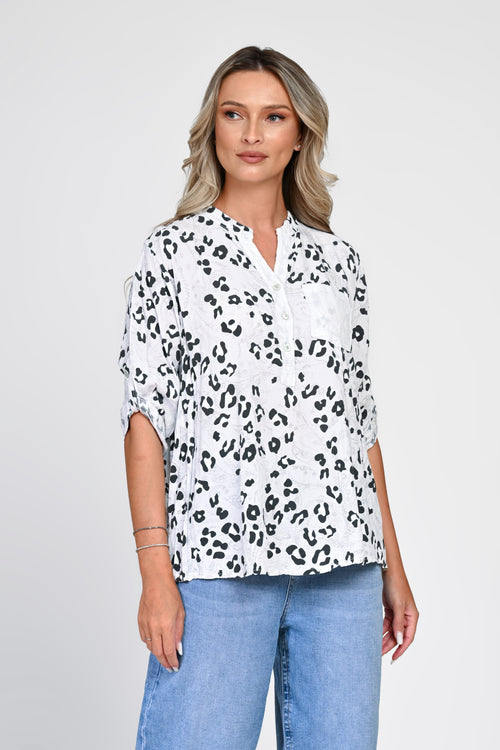 Bluză bej oversized cu imprimeu tip piele de șarpe