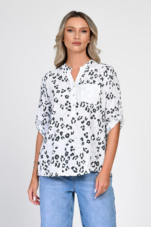 Bluză bej oversized cu imprimeu tip piele de șarpe