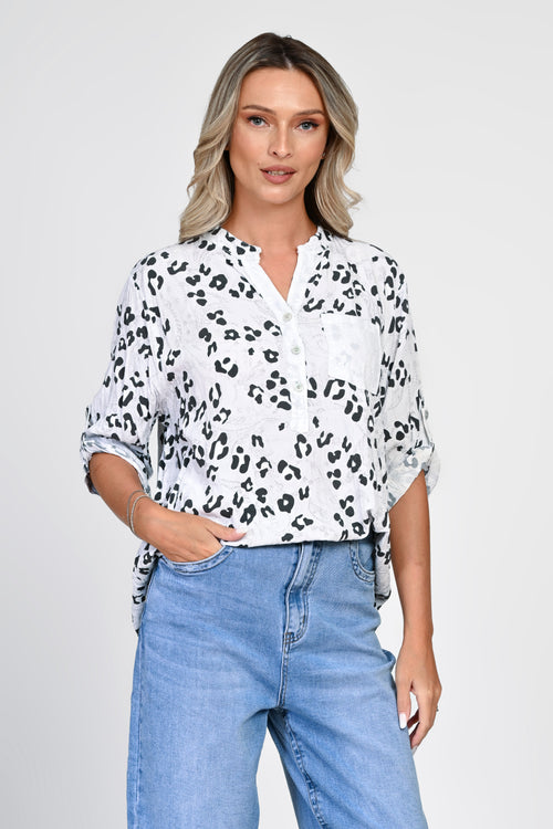 Bluză bej oversized cu imprimeu tip piele de șarpe