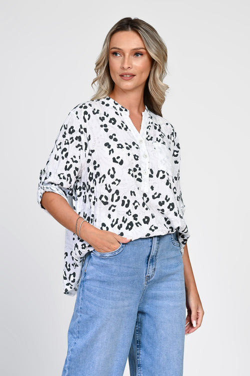 Bluză bej oversized cu imprimeu tip piele de șarpe