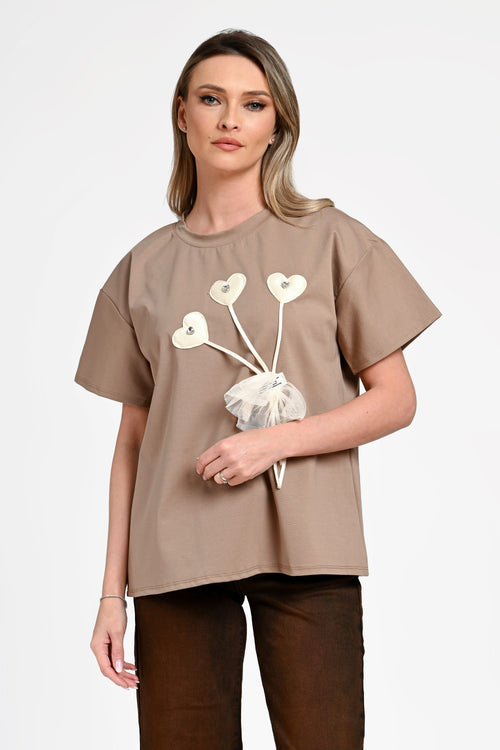 Bluză damă casual Andra bej cu aplicație inimioare Natalee