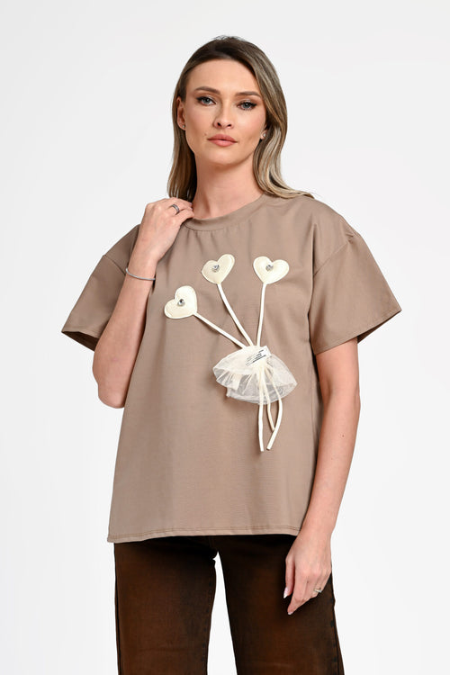 Bluză damă casual Andra bej cu aplicație inimioare Natalee