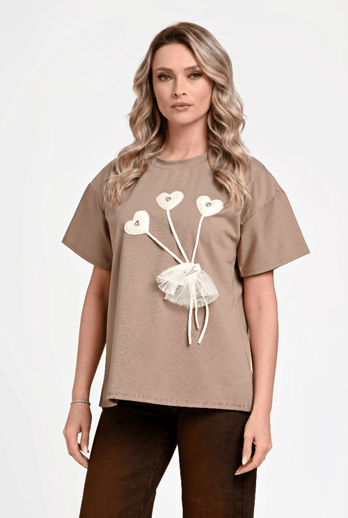 Bluză damă casual Andra bej cu aplicație inimioare Natalee