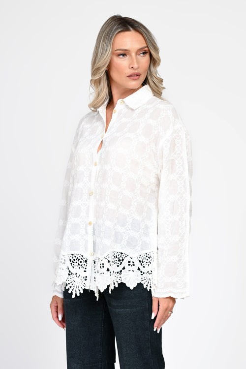 Cămașă damă albă cu broderie și dantelă Miruna Natalee Fashion