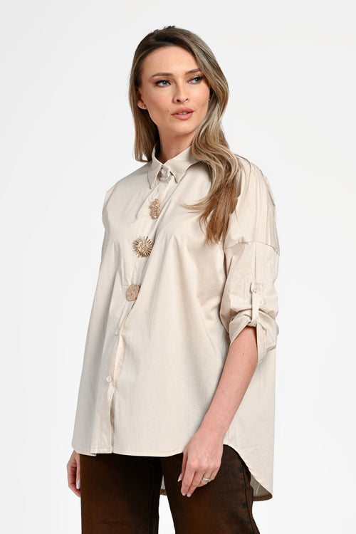 Cămașă damă bej cu nasturi decorativi Selene Sand Natalee