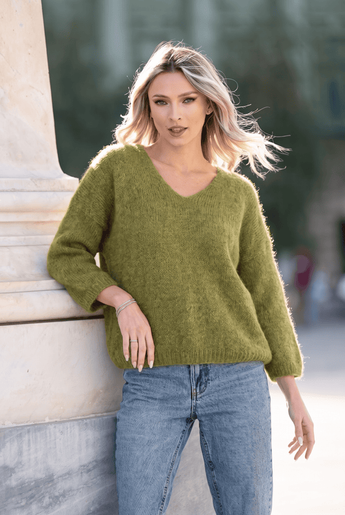 Pulover pufos oversize cu decolteu în V, verde olive Natalee