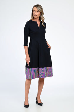 Rochia damă bleumarin cu tiv multicolor Amira Natalee Fashion