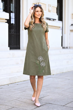 Rochie din in kaki cu broderie florală – Dalia Natalee Fashion
