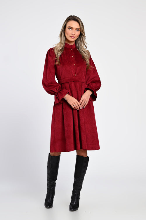Rochie midi din raiat bordo cu guler și nasturi decorativi – rochia Eveline Natalee