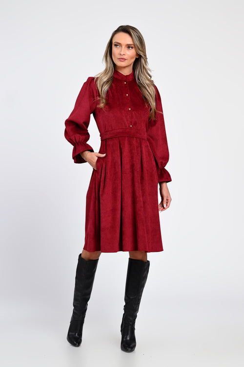Rochie midi din raiat bordo cu guler și nasturi decorativi – rochia Eveline Natalee