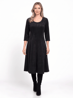 Rochie midi neagră în clini cu aspect de piele întoarsă Amalia Natalee