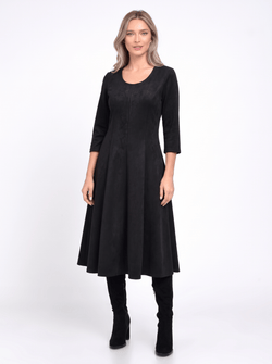 Rochie midi neagră în clini cu aspect de piele întoarsă Amalia Natalee